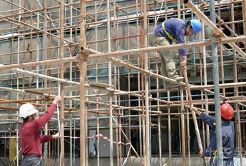 沈陽腳手架出租對搭設(shè)的高度要求