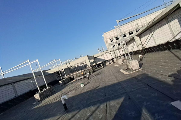 沈陽(yáng)腳手架出租搭建需要比建筑高嗎？