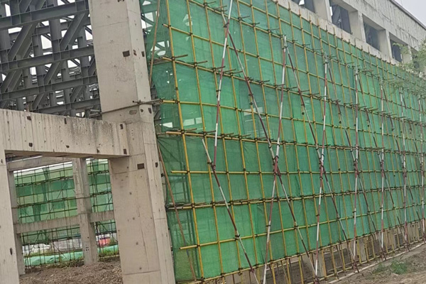 沈陽(yáng)腳手架施工，墻體支撐的重要性不容忽視